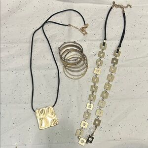Chico’s Necklace Bundle